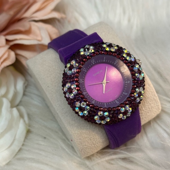 Purple Crystal Women\'s Watch With Silicone Band LIKE NEW! main image 4
